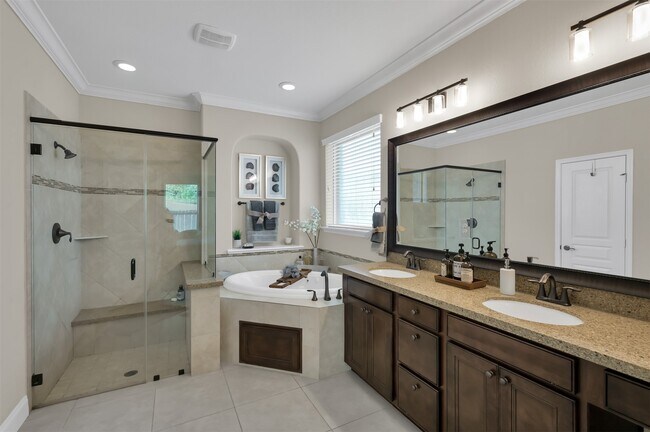 Building Photo - 98 Lindenberry Cir