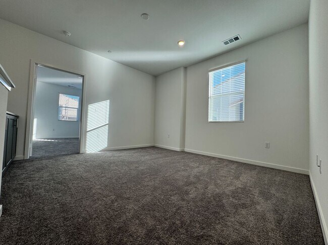 Building Photo - 4229 S Angel Paseo