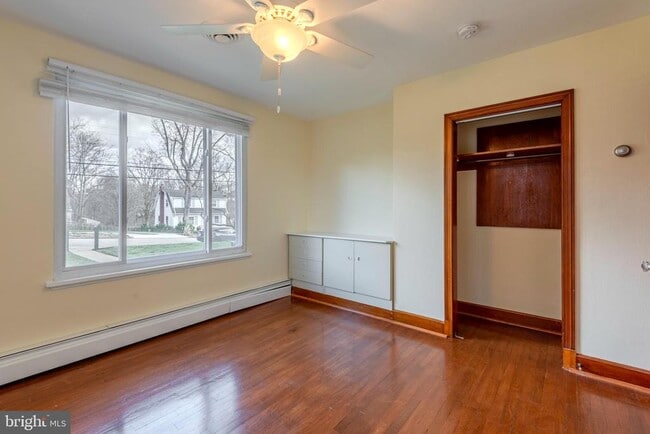 Building Photo - 871 Highland Ave