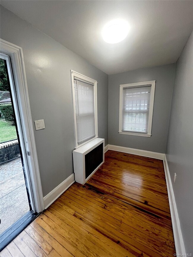 Building Photo - 3922 Dyre Ave