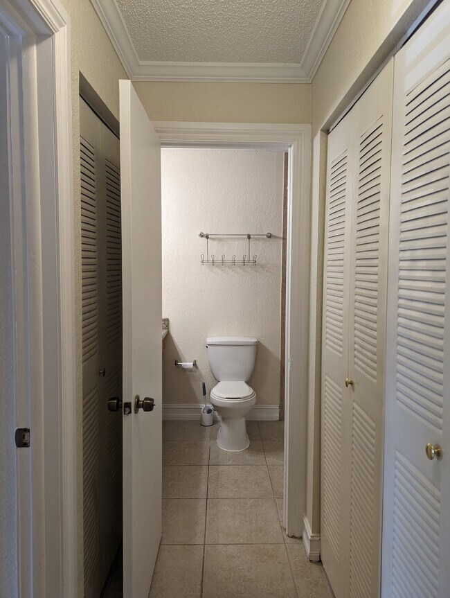 Building Photo - 3001 58th Ave S