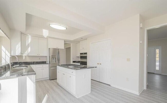 Building Photo - 13116 Holly Leaf Ct