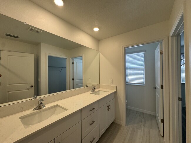 Building Photo - 11256 Radiant Shr Lp