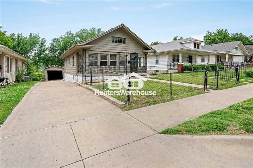 Building Photo - 3408 Mersington Ave
