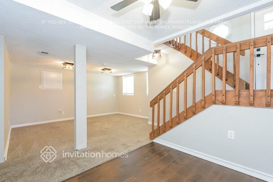 Building Photo - 17487 E Plateau Dr