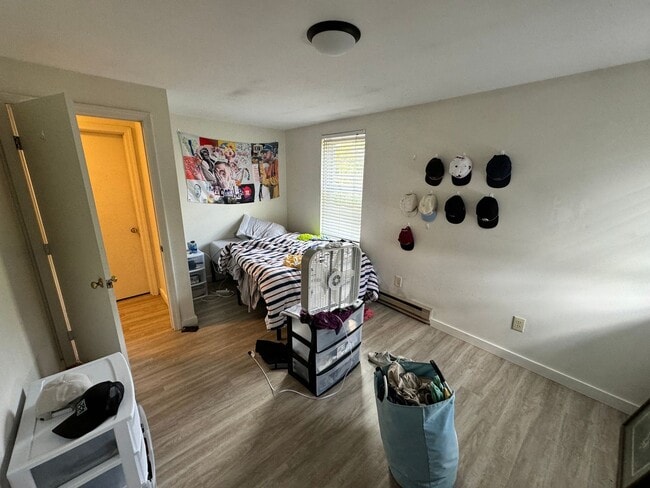 Building Photo - 310 Belchertown Rd