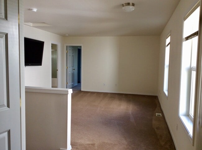 Building Photo - 21438 SE 298th Pl