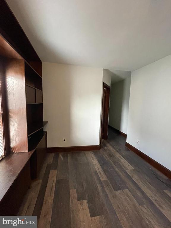 Building Photo - 37 E Gloucester Pike