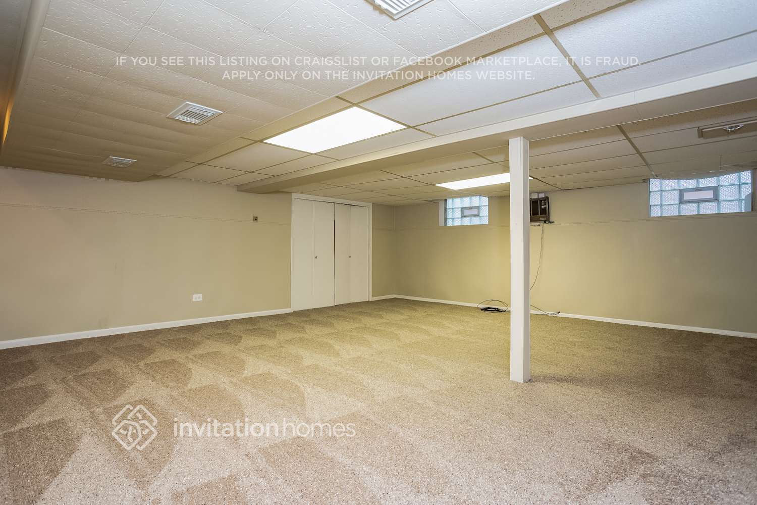 Building Photo - 2820 W 102nd Pl