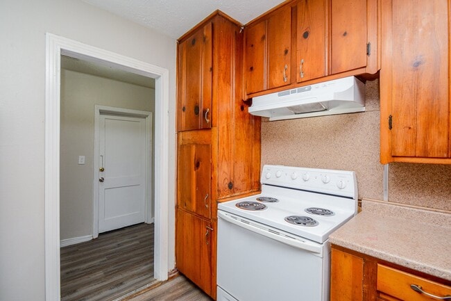 Building Photo - 10214 Rockaway Dr