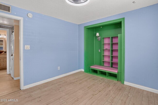 Building Photo - 3629 E Winchcomb Dr