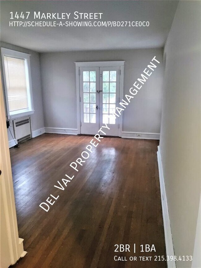 Building Photo - Brick-Front 2-BD, 1-BTH, Townhome for Rent...