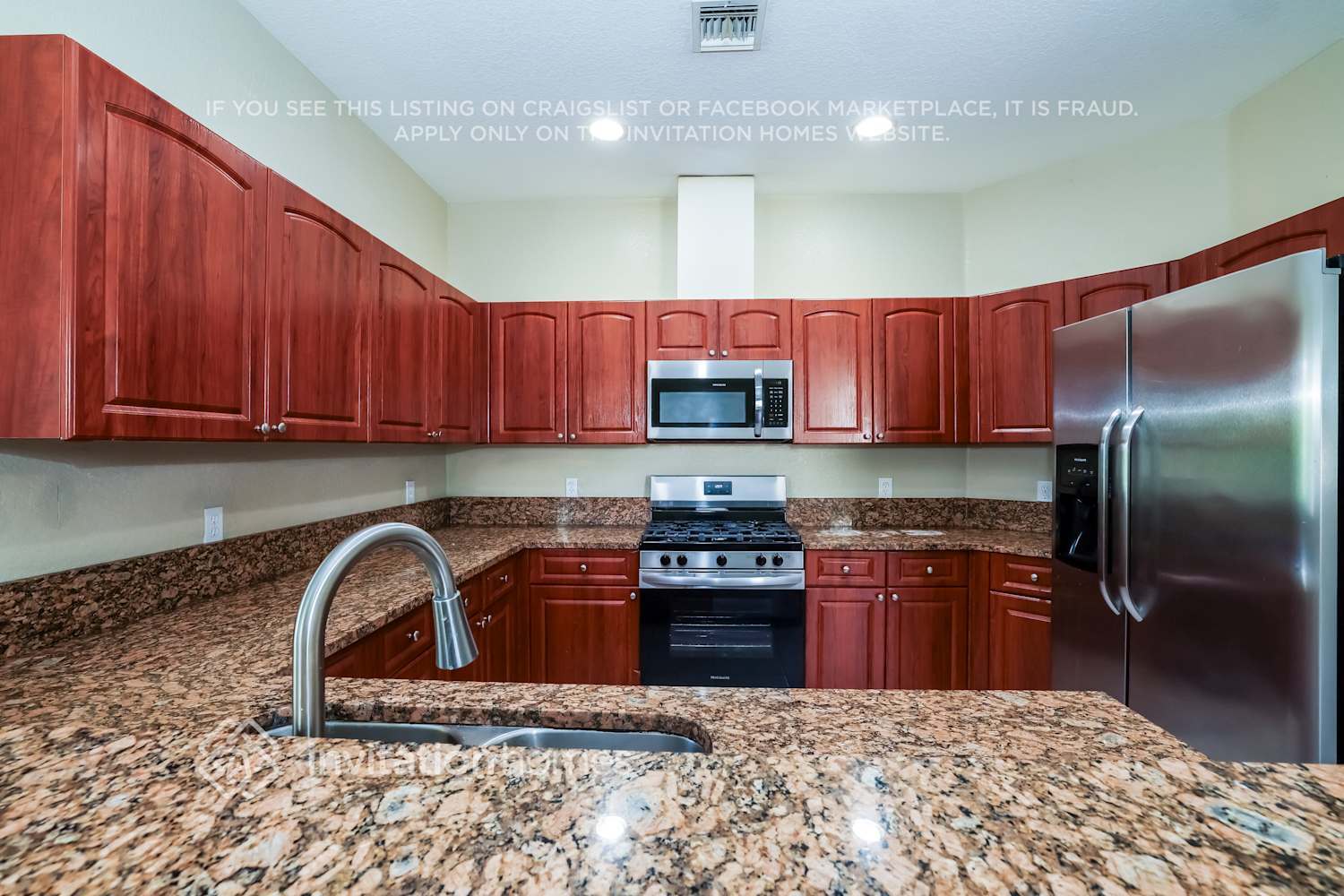 Building Photo - 10566 Galleria St