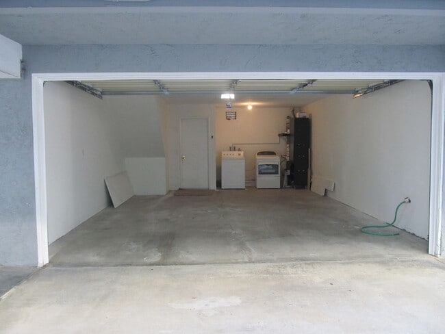 Building Photo - by the Beach