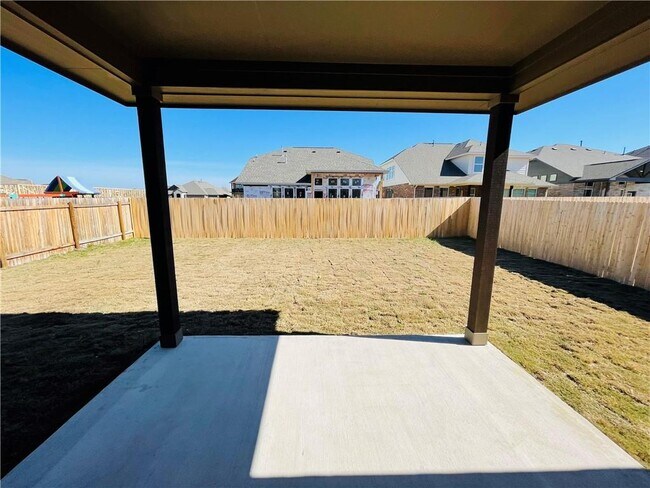 Building Photo - 243 Clear Fork Loop