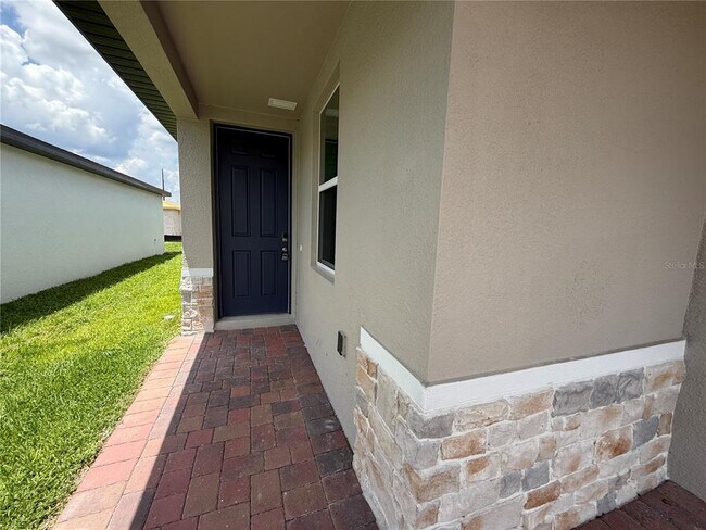Building Photo - 1373 Current Pl