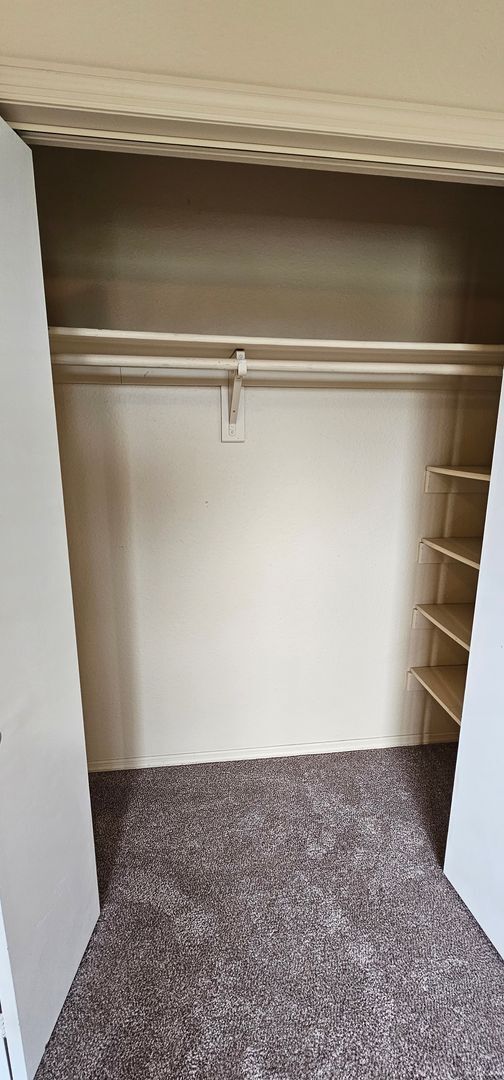 Building Photo - 2 Bed 1 Bath Home Available in Heart of Be...