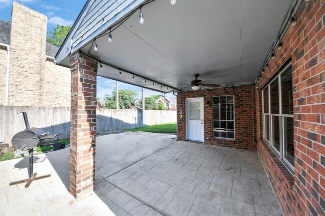Building Photo - 5723 Whitemills Dr