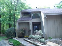 Building Photo - 4100 Five Oaks Dr
