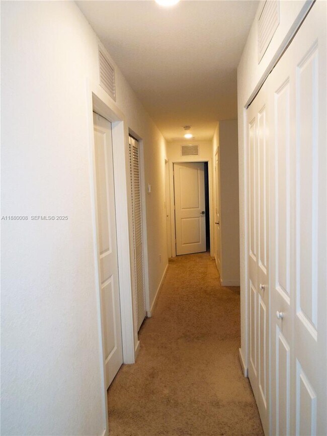 Building Photo - 2363 SE 11th St