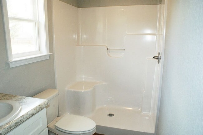 Building Photo - 2103 Rehoboth Cir