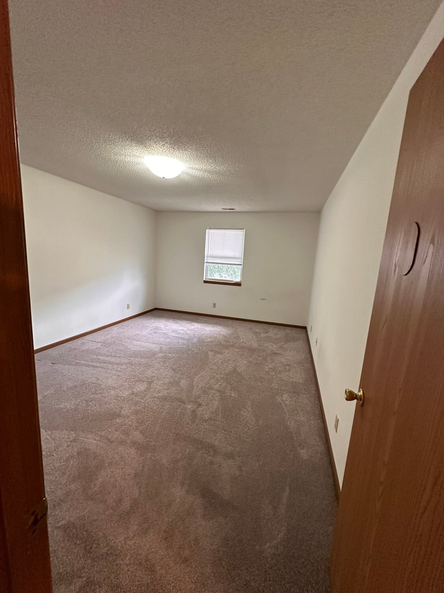 Building Photo - 6308 6th Street Frontage Rd E
