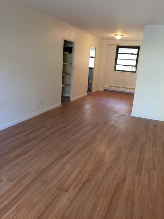 Building Photo - 6125 98th St