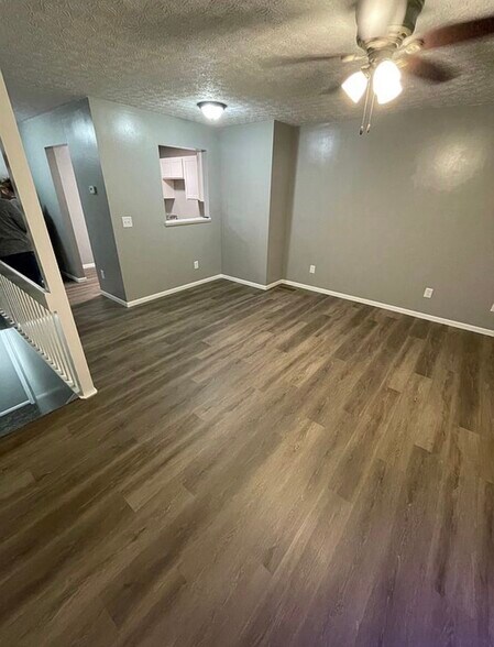 Building Photo - 1662 Blackhorse Ln