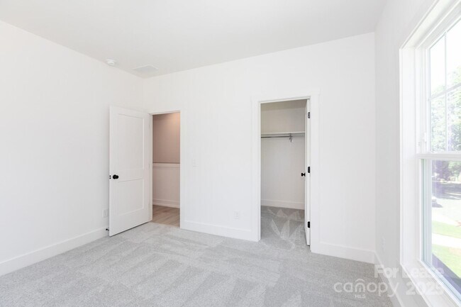 Building Photo - 505 Bowman Rd