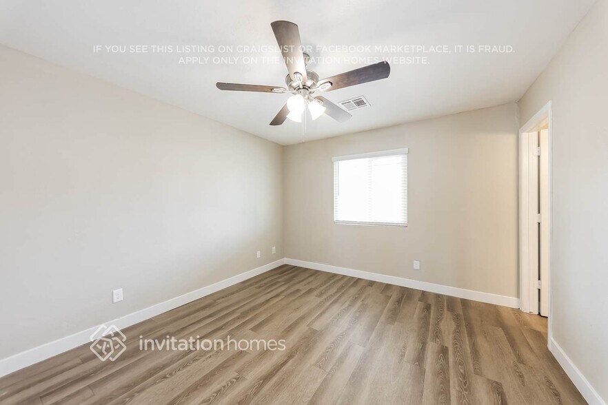 Building Photo - 2251 W Roeser Rd