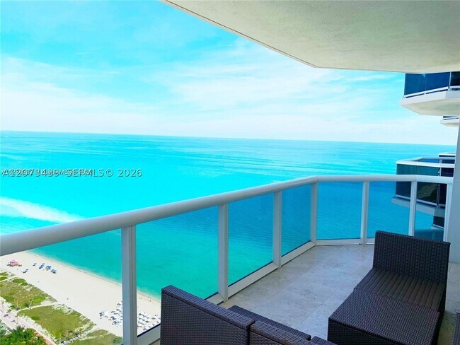 Building Photo - 4779 Collins Ave