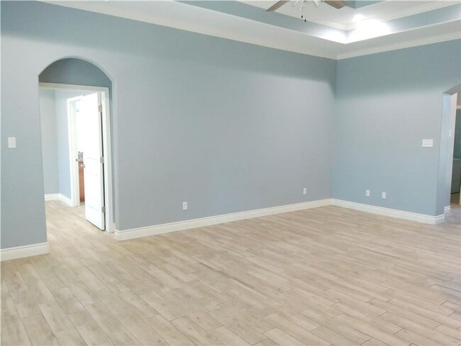 Building Photo - 801 Truk Dr