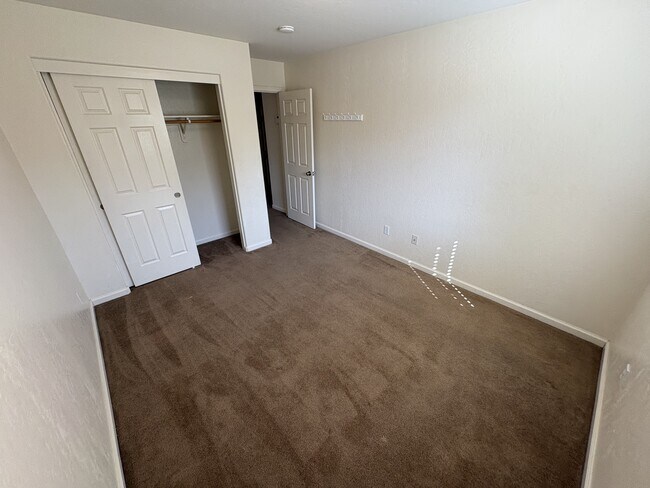 Building Photo - 3431 N Linda Vista St