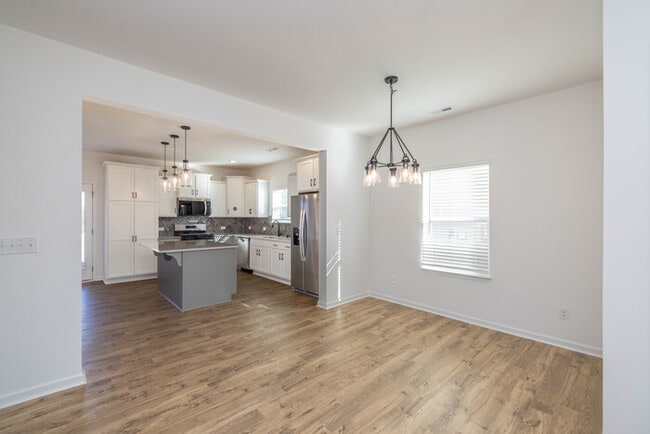 Building Photo - BRAND NEW 3BD/2.5 Home in Stonebridge- MOVE IN READY!