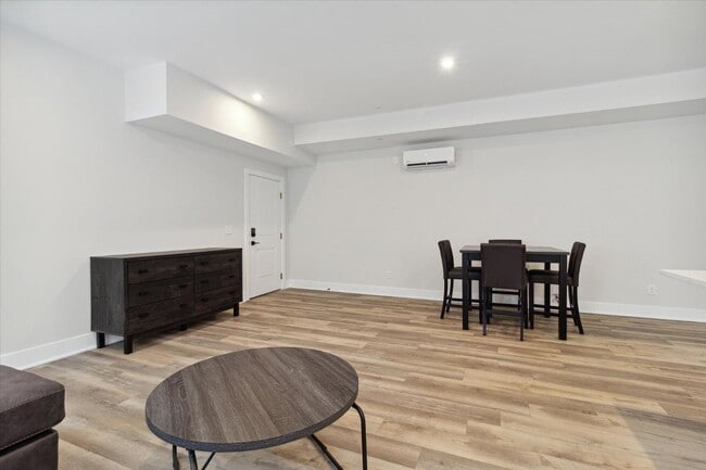 Building Photo - 1164 Terrace St