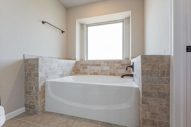 Building Photo - 3911 Sledmere Ln