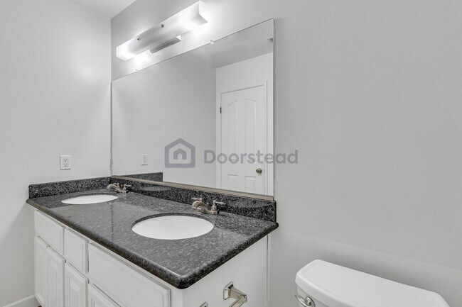 Building Photo - 1362 Casa Ct