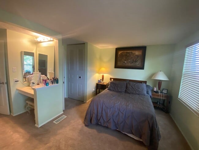 Building Photo - Bridgeville - 2 Bedroom, 1.5 Bathroom Town...