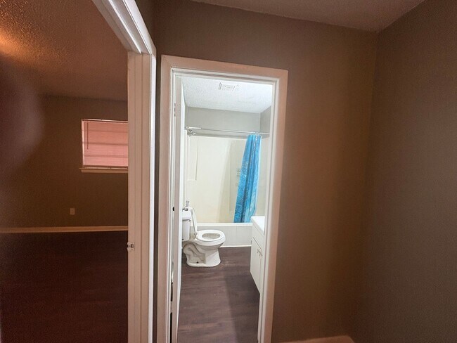 Building Photo - 77 Dolphin Ln