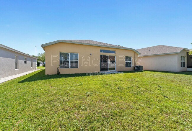 Building Photo - 1010 Summer Breeze Dr