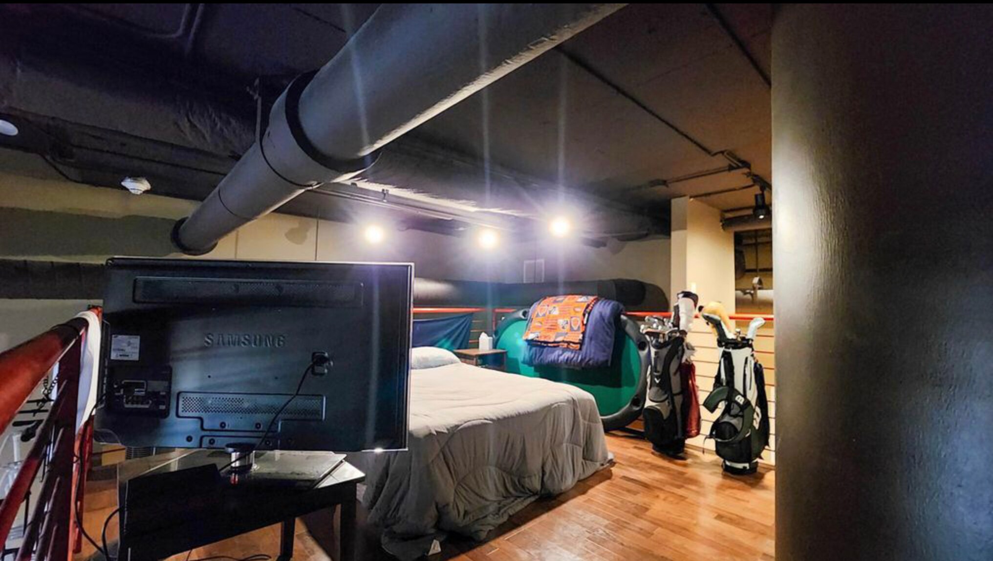 Building Photo - 211 E Ohio St