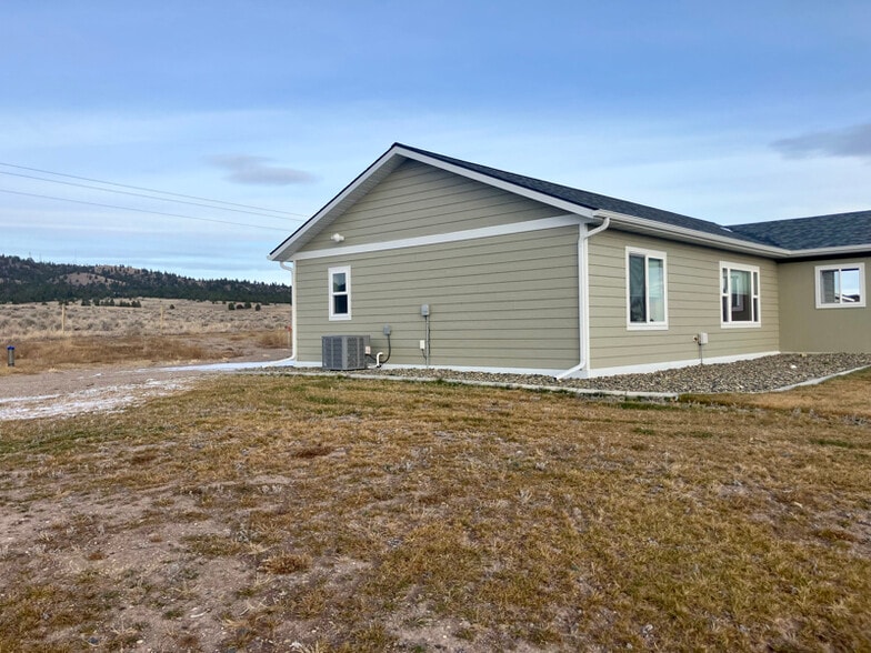 Building Photo - 340 Brownstone Rd