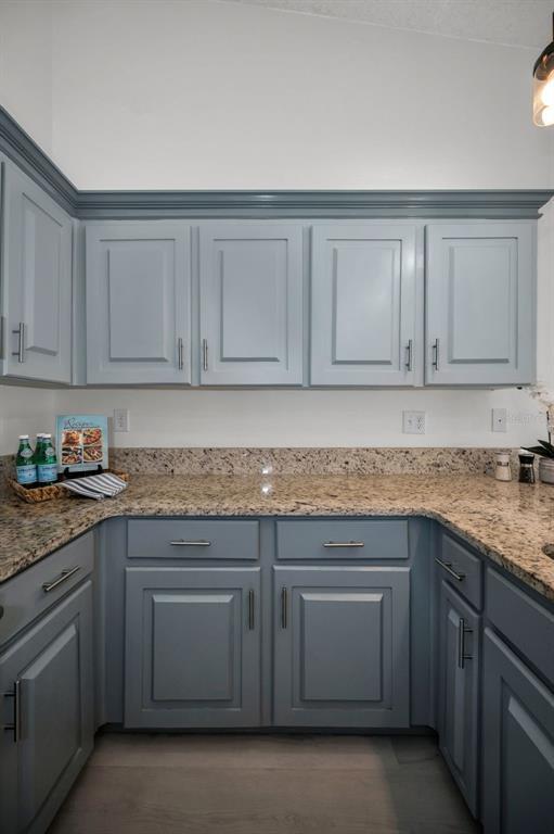 Building Photo - 3377 Crystal Ct E