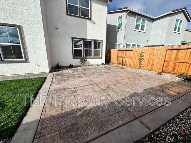 Building Photo - 10315 Marama Wy