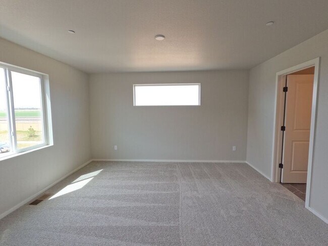 Building Photo - 2814 Barnstormer St