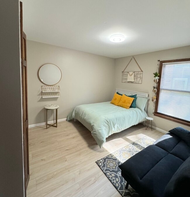 Building Photo - 61 Southgate Course