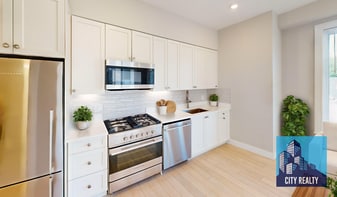 Building Photo - 194 Green St