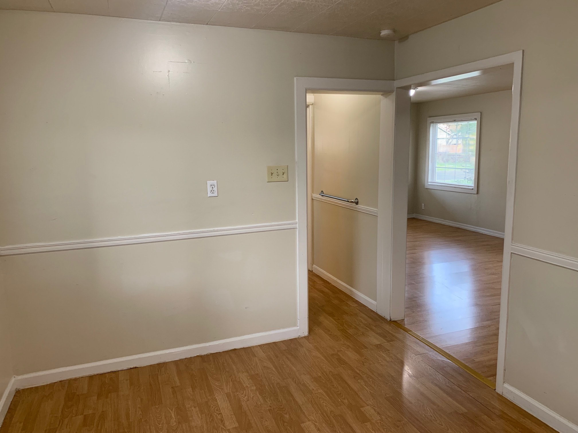 Building Photo - 1311 S 3rd Ave