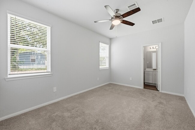 Building Photo - 961 Harper Ln