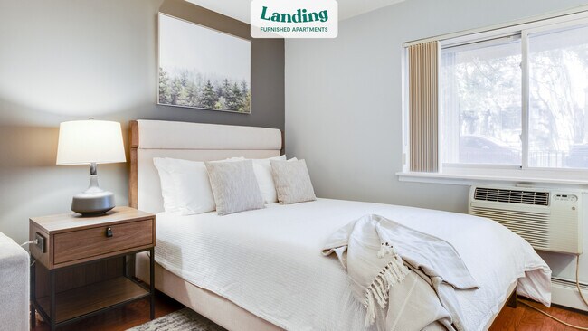 Building Photo - 639 W Grace St